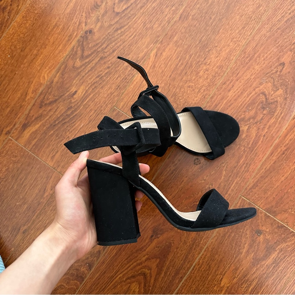 NWOT Qupid Black Velvet Block Heels | Size: 7